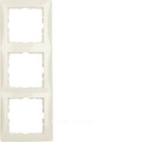 Berker S.1 Белый с блеском (бежевый) Рамка 3-местная