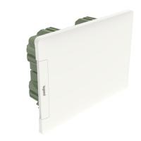 Legrand Practibox3 Щиток распределительный в нишу на 8 модулей с клеммником РЕ, белая дверь