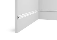 Молдинг. 2000×26×12 мм RT027