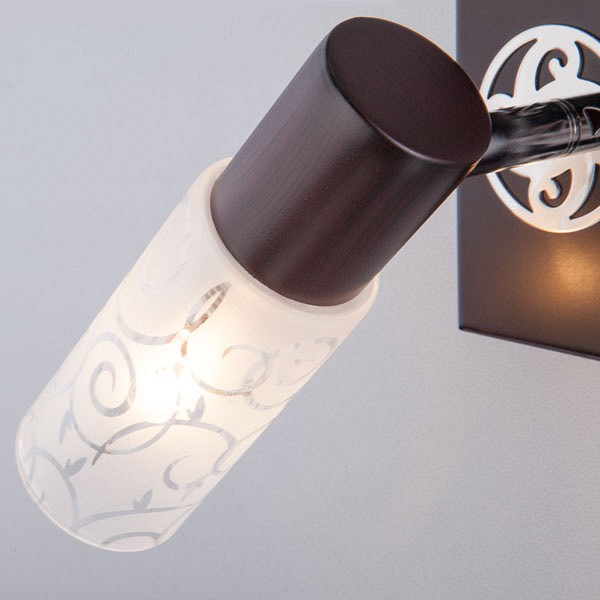 Бра со стеклянным плафоном 21130/1 хром / венге Eurosvet Astoria Бра со стеклянным плафоном 21130/1 хром / венге Eurosvet Astoria