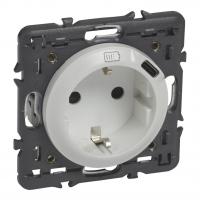 Legrand Celiane Бел Розетка комбинированная 2К+З 16А ~250В со встр зар устройством USB C 1.5А 5В с лицевой панелью и суппортом