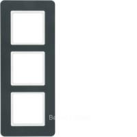Berker Q.7 Антрацит с эффектом бархата Рамка 3-местная