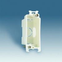 Simon 27 Коробка установочная узкая для 27614-31, 27624-31