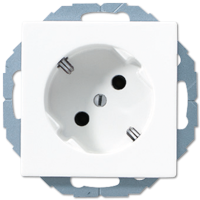 JUNG A 500 Белая Розетка с/з, наклонная 45°