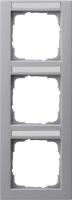Gira E2 Алюминий Рамка 3-ая вертикальная с полем для надписи