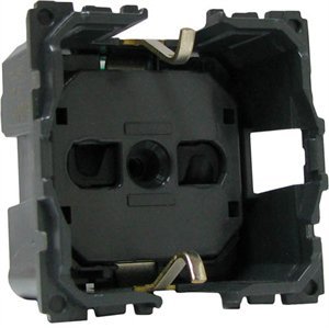 Legrand Celiane Мех Розетка с/з с защ. штор., безвинт зажим 2 мод (для накл.68131,68431,66227,64927)