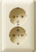 Gira Розетка двойная с з/к в комплекте с рамкой