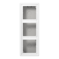 JUNG LS 990 Белый матовый Коробка накладного монтажа 3 поста, с встроенной рамкой