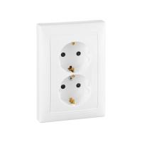 Legrand DIY Valena Бел Розетка 2-ая с/з с защитными шторками литая