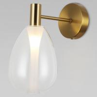 Настенный светильник со стеклянным плафоном 60175/1 латунь Eurosvet Magma