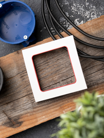 EKF PROxima Стокгольм Белый Линия красная Рамка 1-ая