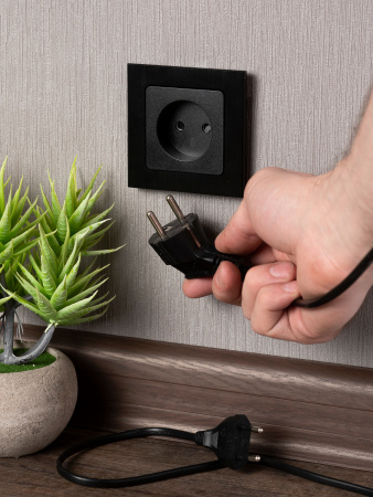 EKF PROxima Стокгольм Черный Розетка б/з, со шторками, 10А