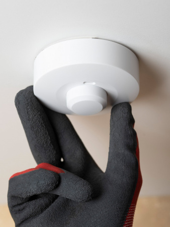 EKF PROxima Микроволновый датчик движения бел. 1200Вт 360гр. до 20м IP20 MW-703