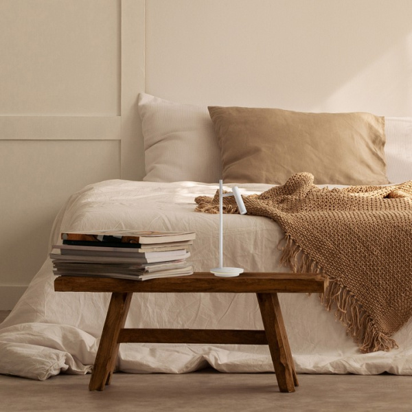 Настольный светильник Z010TL-L8W3K Maytoni Estudo