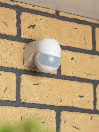 EKF PROxima ИК датчик движения наст. 1200Вт 180гр. до 12м IP44 MS-38