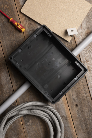 EKF PROxima Коробка напольная под лючок C-Line 24