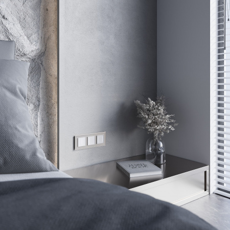 Рамка из стекла на 3 поста Senso дымчатый soft-touch W0033117