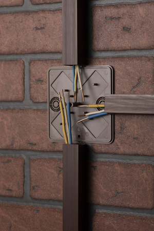 EKF PROxima Коробка разветвительная KMP-030-032 (100х100х28) тёмное дерево