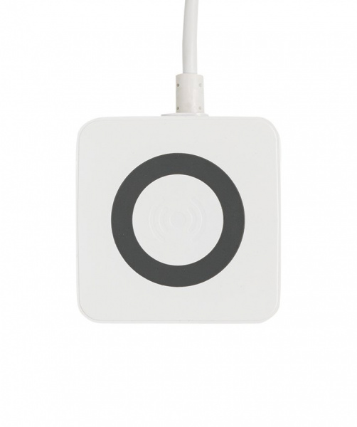 EKF Удлинитель "Куб" 2 гнезда 3USB 2,4А+зарядное устройство 1,3 метра 1мм2