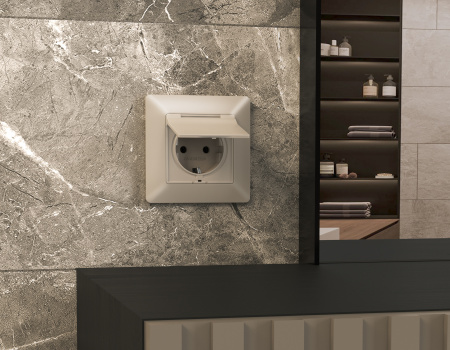 Лицевая панель ALFA (Серо-бежевый матовый) для электрической розетки с/з со шторками и крышкой IP44 QUANT AP3680