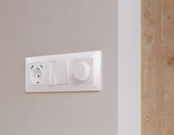 Лицевая панель ALFA (Жемчуг) для электрической розетки с заземлением со шторками 2USB A+A QUANT AP2100