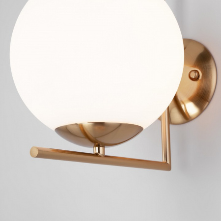 Настенно-потолочный светильник 70153/1 латунь Eurosvet Frost