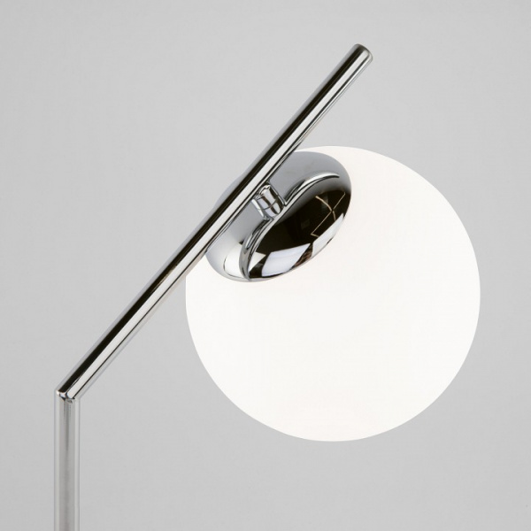 Настольная лампа с плафоном 01082/1 хром Eurosvet Frost