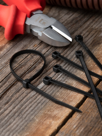 EKF Basic Хомут нейлоновый черный (3,6х180) (100шт.)