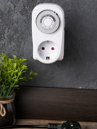 EKF PROxima Розеточный механический таймер SMT-48p 16A суточный