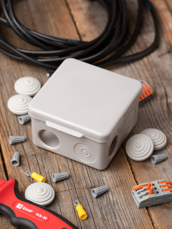 EKF PROxima Коробка распределительная КМР-030-031 с крышкой наружная (85х85х40) 8 мембр. вводов IP55