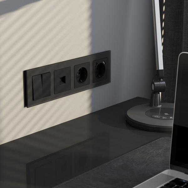 Рамка из стекла на 4 поста Senso черный soft-touch W0043108