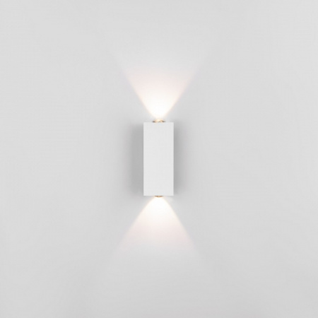 Настенный светодиодный светильник Petite LED 40110/LED белый Elektrostandard Petite a056594