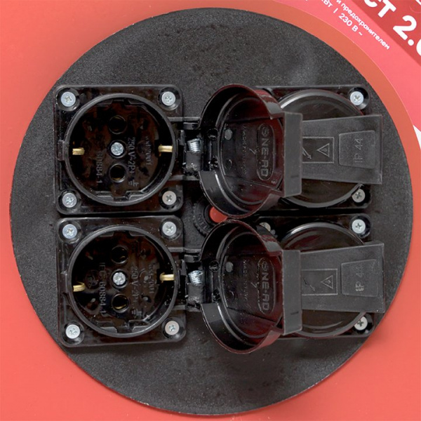 EKF PROxima Удлинитель на катушке "Гефест 2.0" 4 гнезда 30м с заземлением и предохранителем КГ 3*2,5 16А/3,5кВт IP44