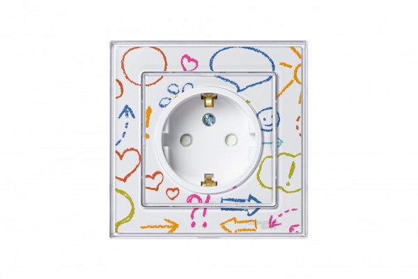 SE AtlasDesign Art Бел Розетка с/з со шторками, 16А, механизм