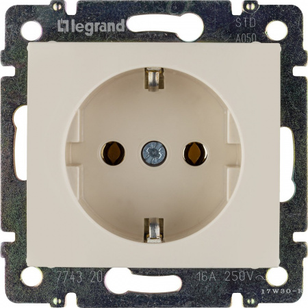 Legrand Valena Крем Розетка 1-ая с/з