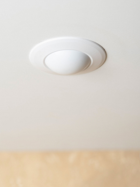 EKF PROxima Микроволновый датчик движения бел. 1200Вт 360гр. до 20м IP20 MW-701