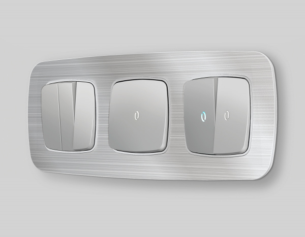 Лицевая панель OMEGA (Серебро глянец) для 2-клавишных выключателей с подсветкой QUANT OP4040