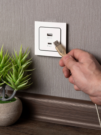 EKF PROxima Стокгольм Белый Розетка с 2 USB type A+C