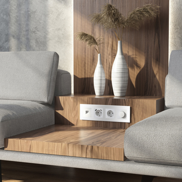 Рамка из стекла на 4 поста Senso белый soft-touch W0043101