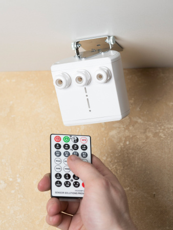 EKF PROxima Микроволновый датчик движения бел. для высоких потолков 2000Вт 360гр. 30м IP65 MW-707