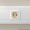 DKC Avanti Ванильная дымка Розетка 2P+E со шторками 2 модуля