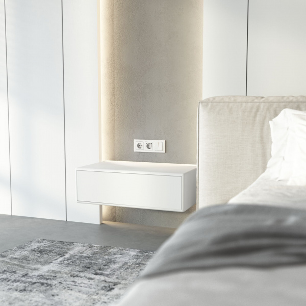 Розетка с заземлением и шторками (Hammer белый) W1271101