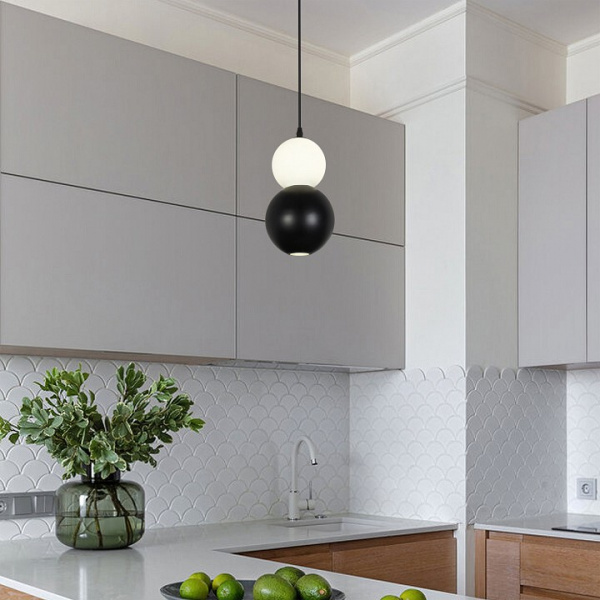 Подвесная люстра Polar 50250/1 LED черный Eurosvet Polar