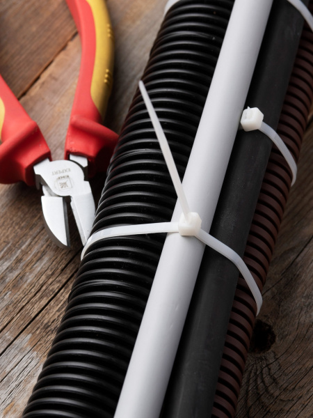 EKF Basic Хомут нейлоновый (4,8х450) (100шт.)