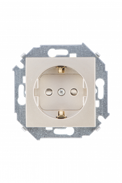 Simon 15 Шампань Розетка с/з, со шторками, 16А, 250В, винт.зажим