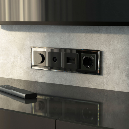 Рамка из стекла на 4 поста Diamant черный W0041208