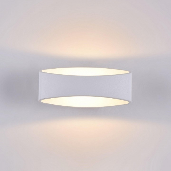 Настенный светильник (бра) C806WL-L5W Maytoni Trame