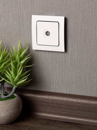 EKF PROxima Стокгольм Белый Розетка TV, 75Ом, 5-862МГц