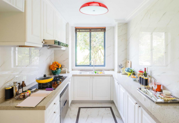 Потолочный светильник MW-Light Канапе 708010305