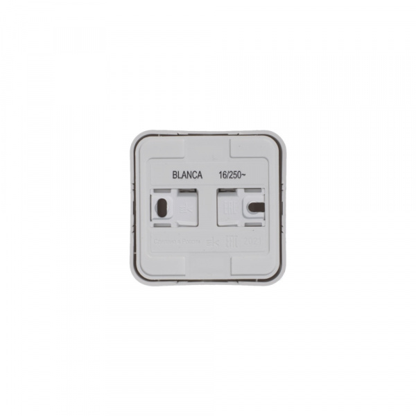 SE Blanca наруж Бел Розетка с/з со шторками 16А, 250В, изолир. пластина